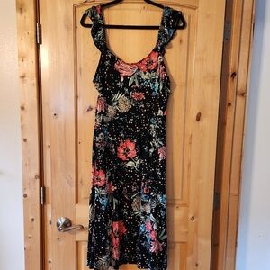 NWT Ruffle Shoulder floral dress